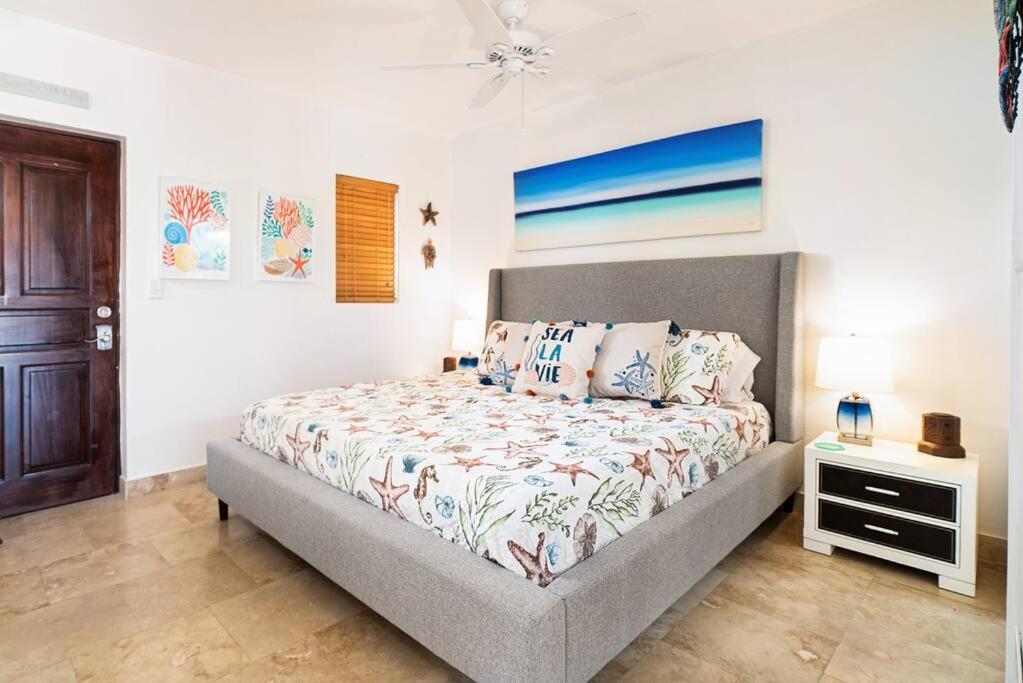The Cottonwood House - Beach Villa Turtle Cove Esterno foto